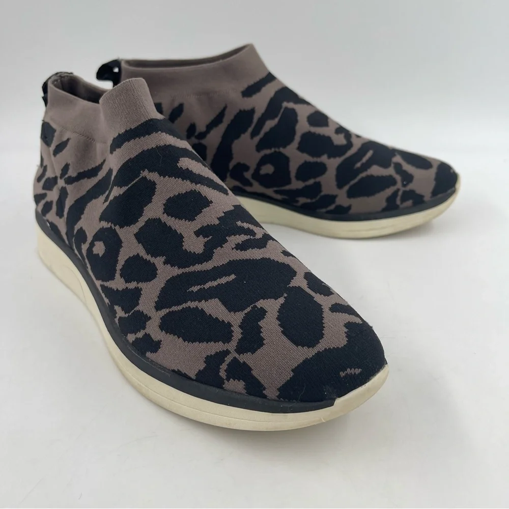 Louise et Cie Women’s Breyson Leopard Print Knit Wedge Sneaker Grey Black-SZ 8.5